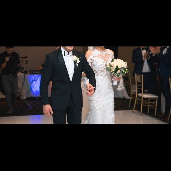 Wedding Dress - Picture 6 of 6